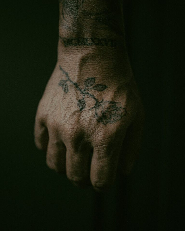finger tattoo 01 featured